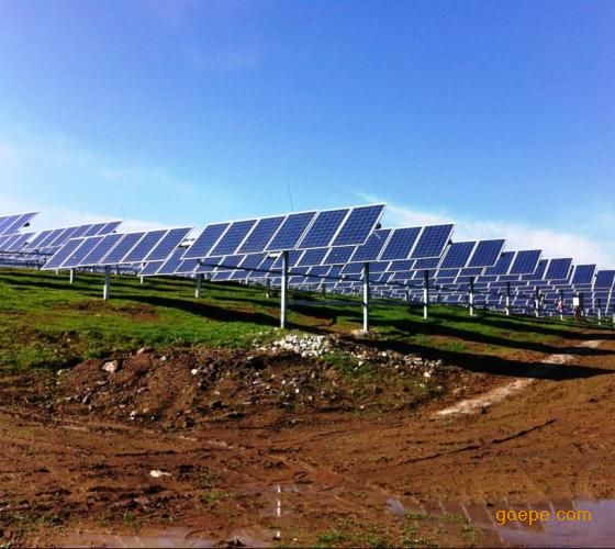 联动平单轴太阳能跟踪支架-光伏支架