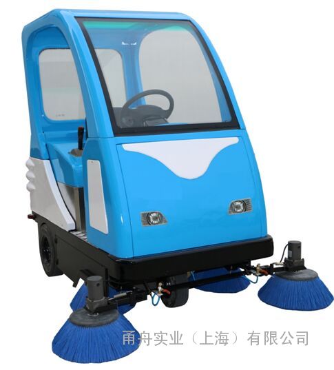 驾驶式扫地车品牌_电瓶驾驶式扫地车_驾驶式扫地车