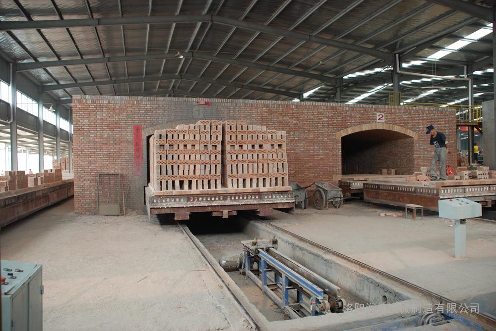 洛阳厂家专业设计建造隧道窑 烧砖隧道窑的承
