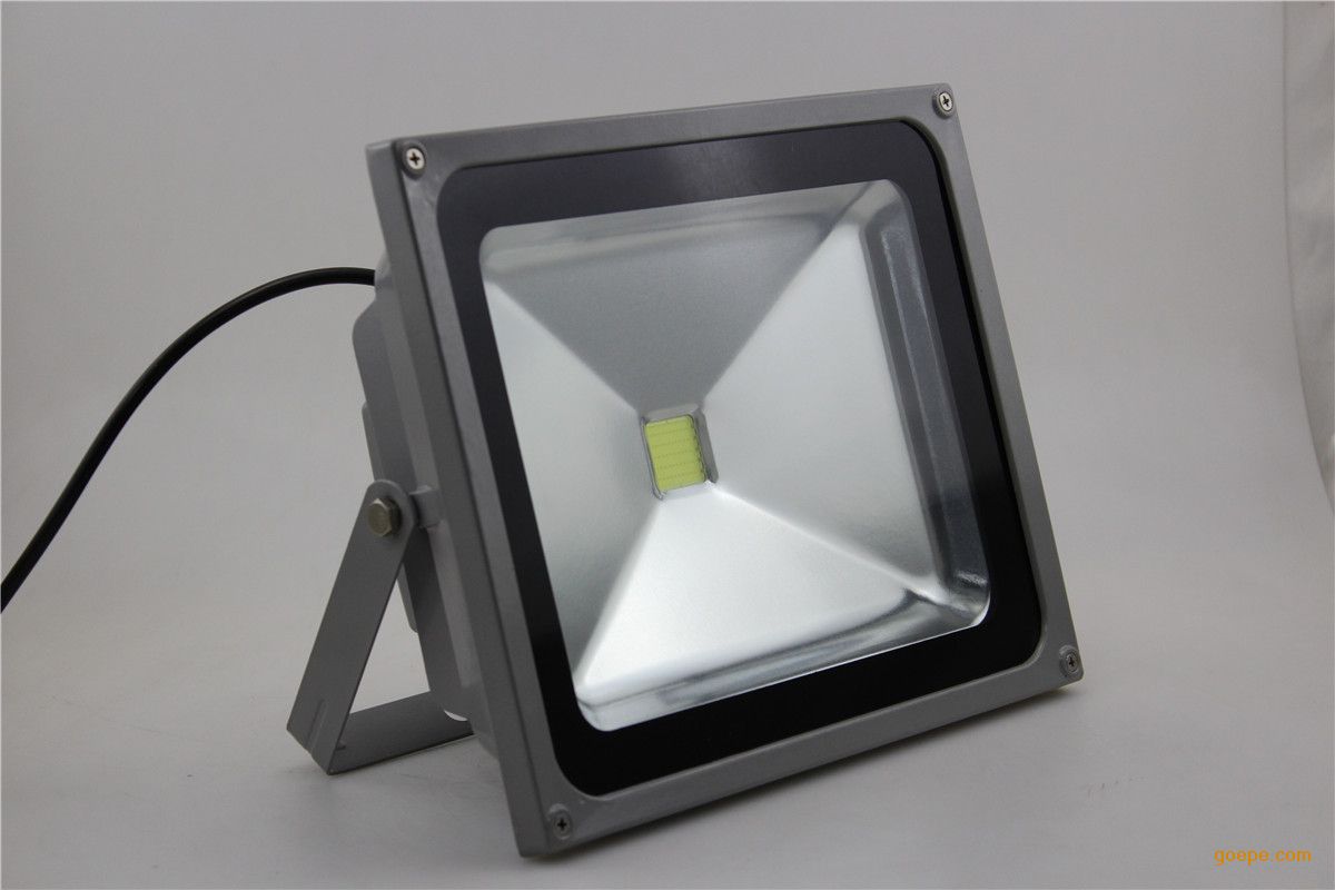 普瑞芯片LED50W投光灯生产厂家