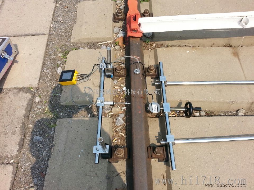 无缝线路钢轨应力测量仪,钢轨温度力及锁定轨温测量仪
