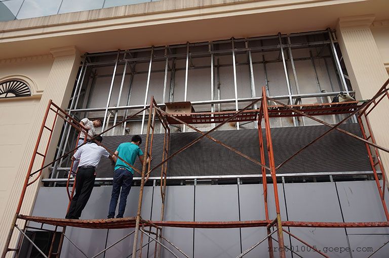 商场门头40平LED大屏幕电视包安装多少钱-商