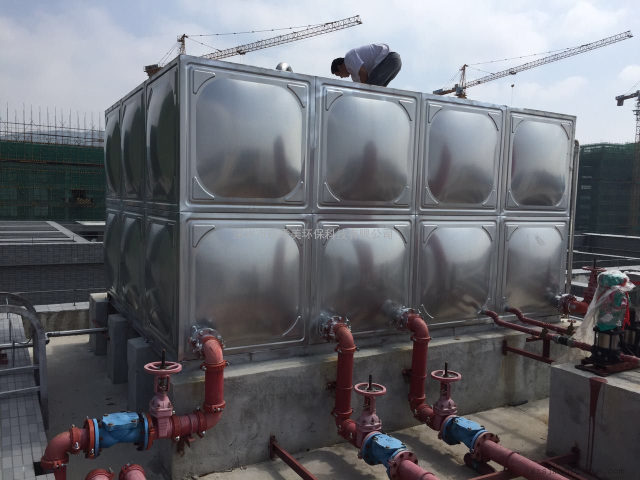 深圳成品水箱,消防不锈钢水箱制作安装-屋顶不锈钢水箱