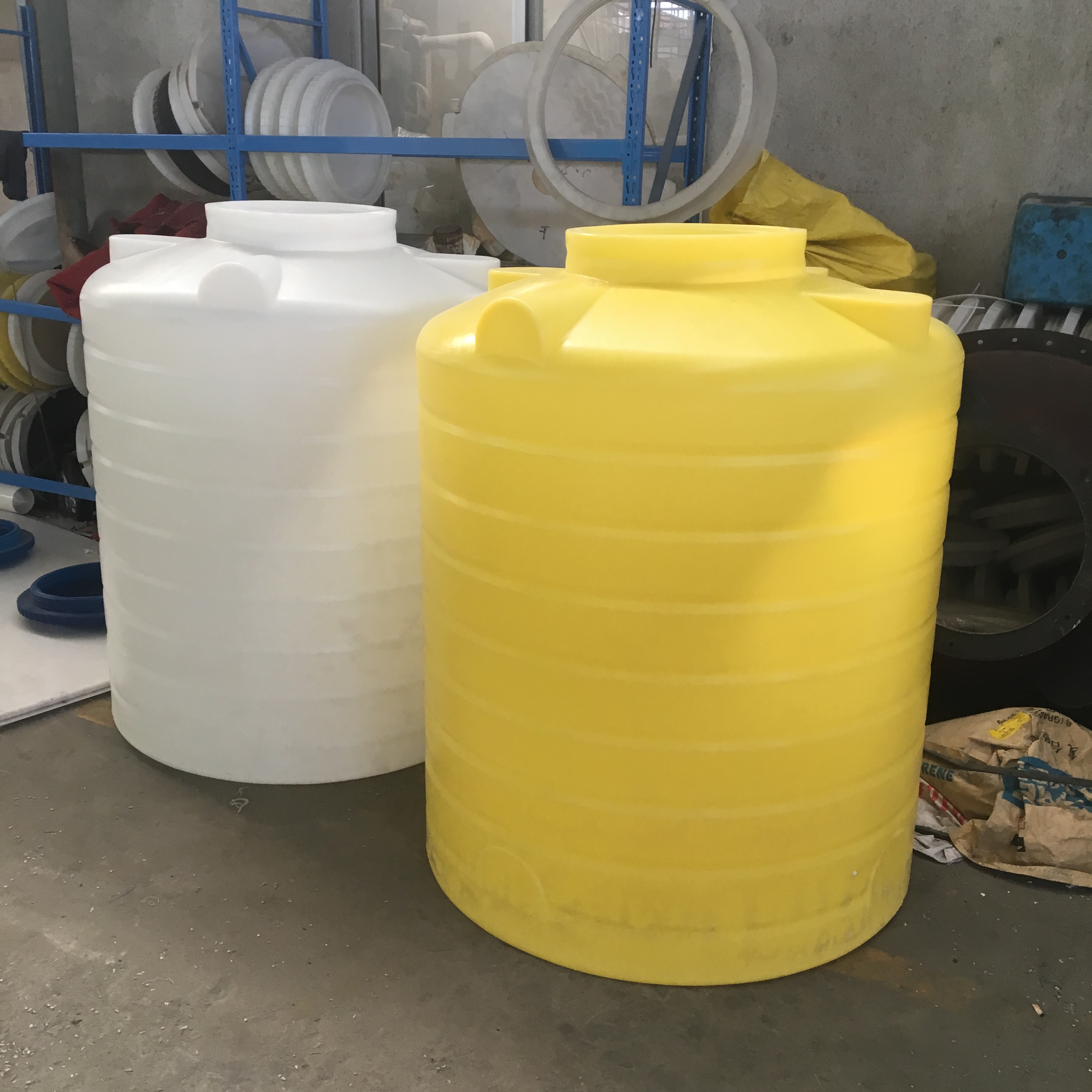 5吨塑料水塔 5000l污水处理水箱 外加剂母液储罐厂家供应