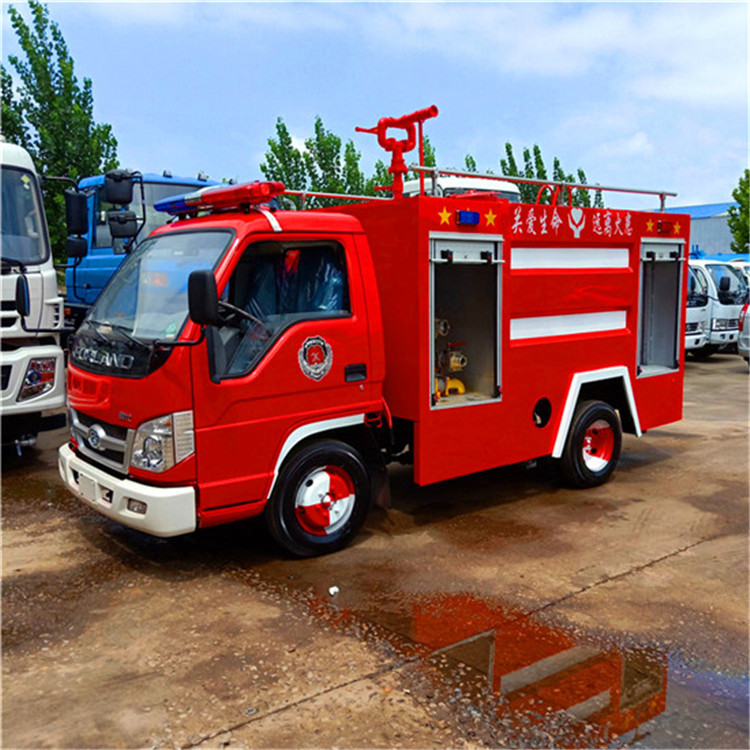 福田3吨水罐消防车