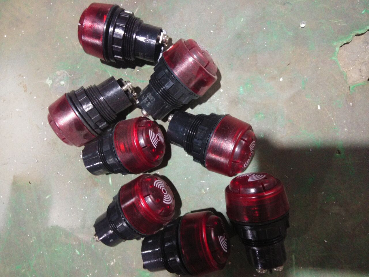 蜂鸣器驱动电路_220v转220v大功率开关电源_220v蜂鸣器