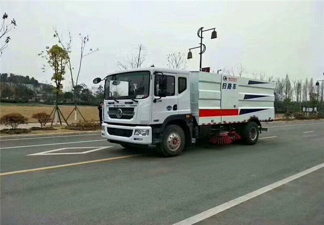 3方道路清扫路车 东风天锦清扫车 东风天锦干扫车