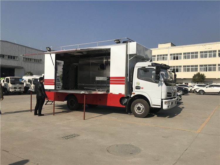 2019款多功能农村宴席厨房车 食品宴席流动餐饮车规格