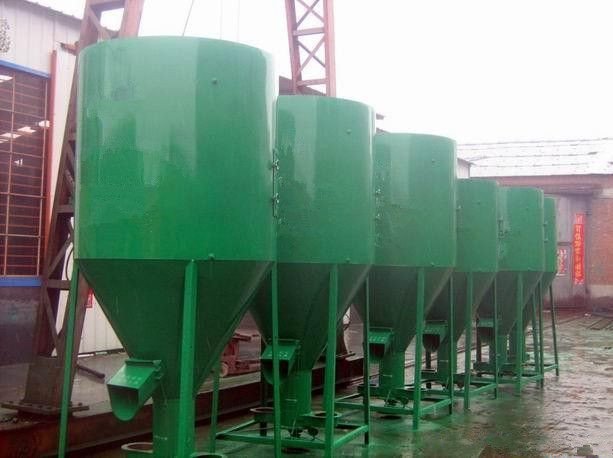 1000公斤立式饲料搅拌机