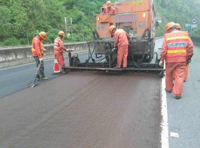 北京稀浆封层改性乳化沥青sbr下封层厂家直销