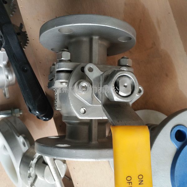 美标不锈钢带锁球阀