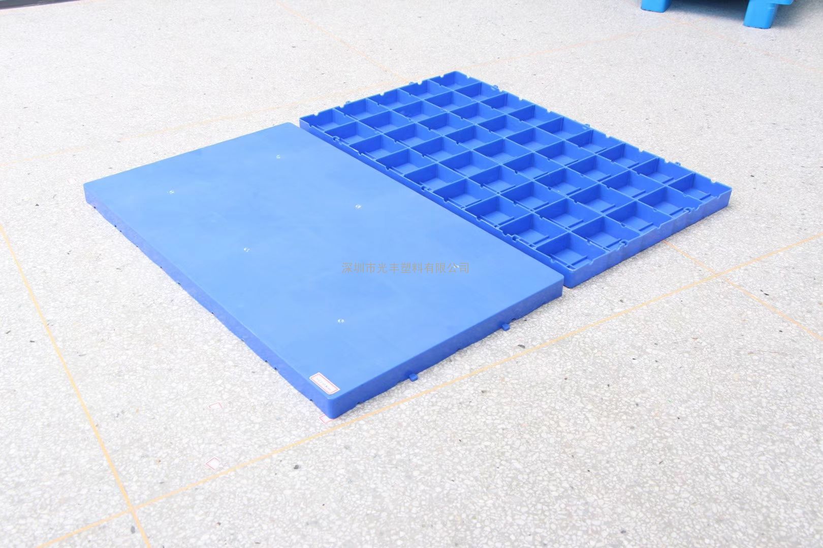 供应塑料垫仓板防潮板100*60*5cm 脚踏板全新料冷库隔水板