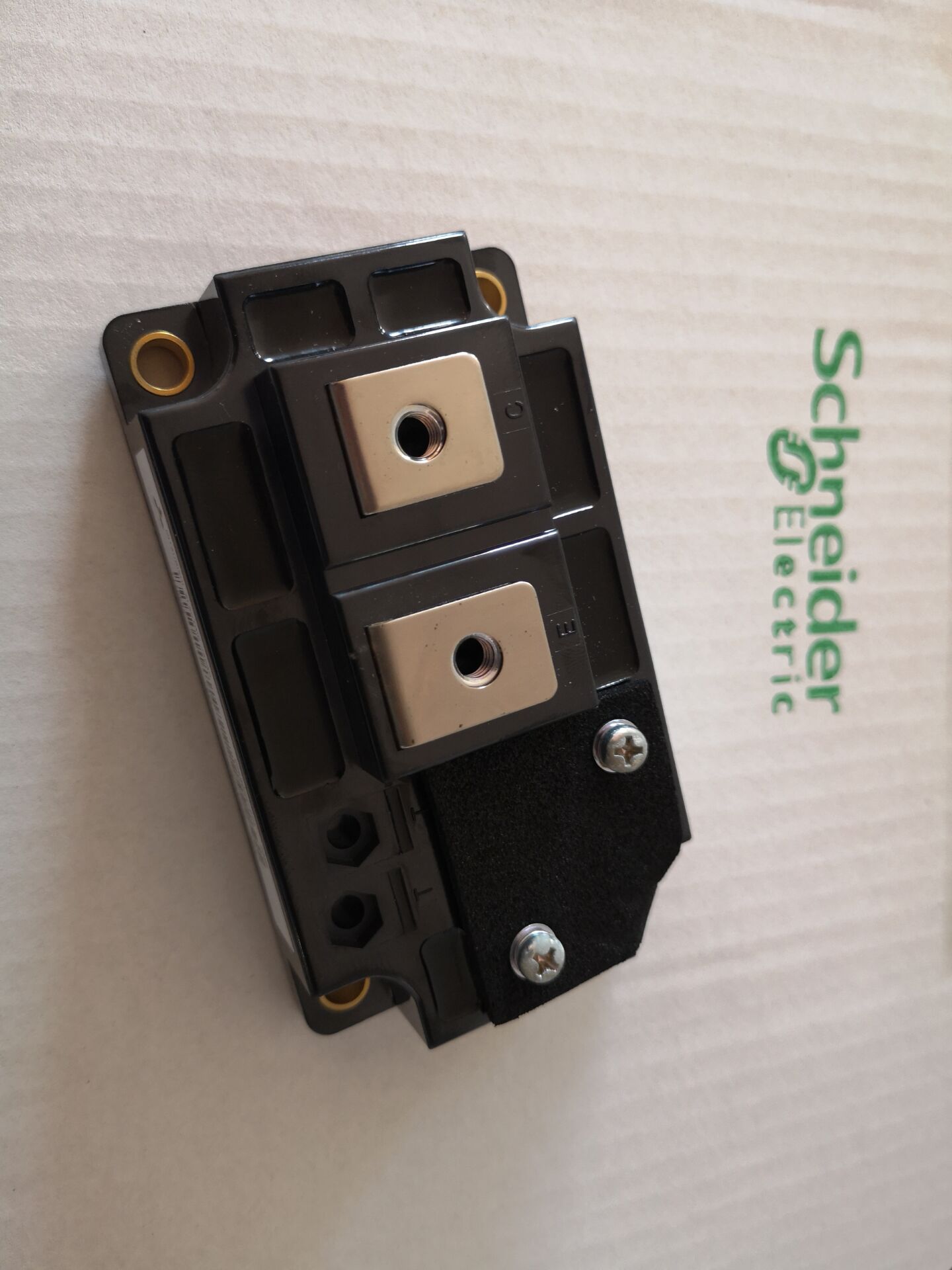 ʩ͵VZ3IM2600M1268ƵIGBTģ