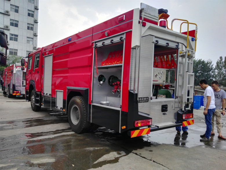 豪沃6噸水罐2噸泡沫聯用消防車 製造銷售商